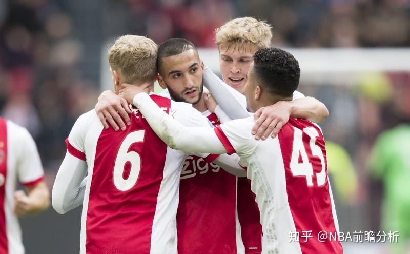 清晨突围战来临,阿贾克斯围绕NBA常规赛外线爆发,更衣室稳定,训练强度明显提升的简单介绍 清晨突围战来临,阿贾克斯围绕NBA常规赛外线爆发,更衣室稳定,训练强度明显提升的简单介绍