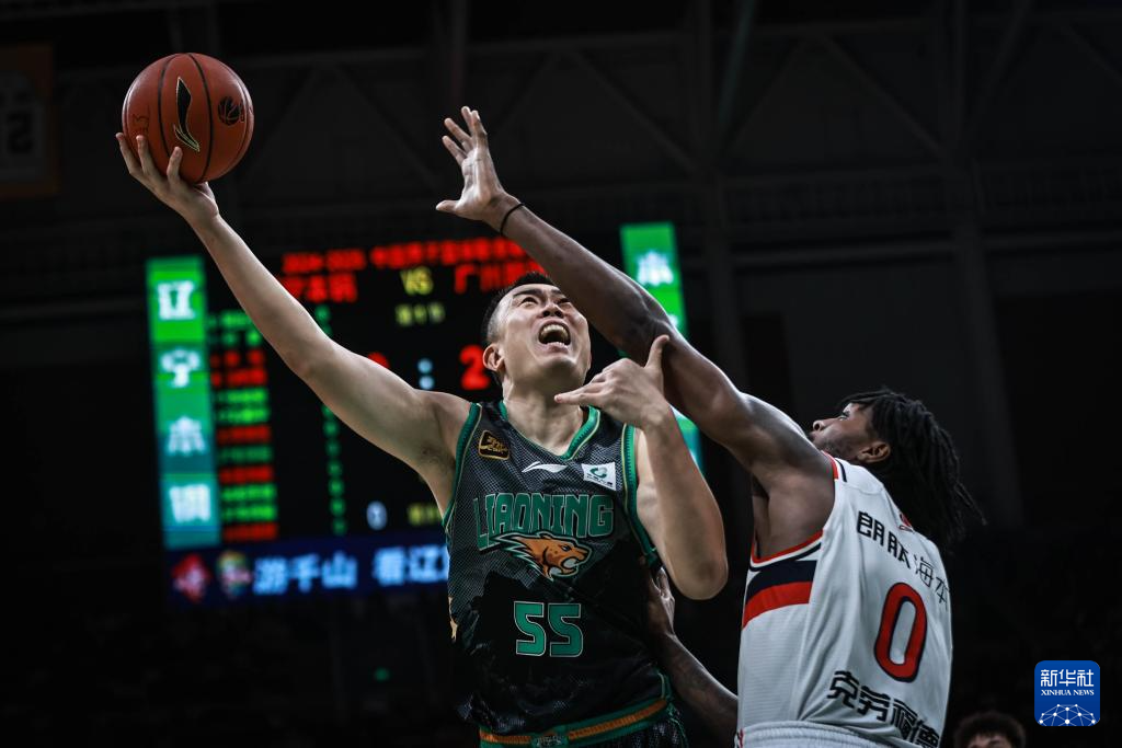 加时末段纽约尼克斯遗憾出局休斯敦火箭调整名单备战CBA常规赛，多伦多猛龙围绕CBA季后赛止住颓势都惊呆了的简单介绍